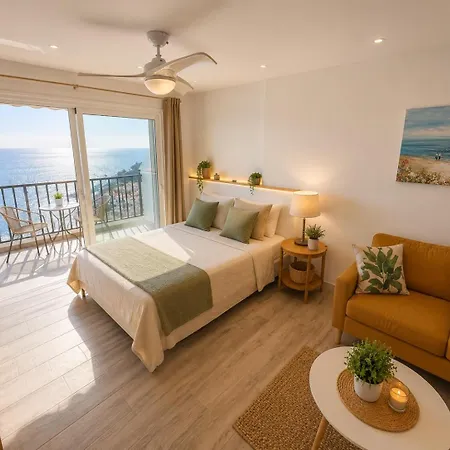 Look And Listen To The Ocean Like Never Before * Puerto de Santiago (Tenerife)