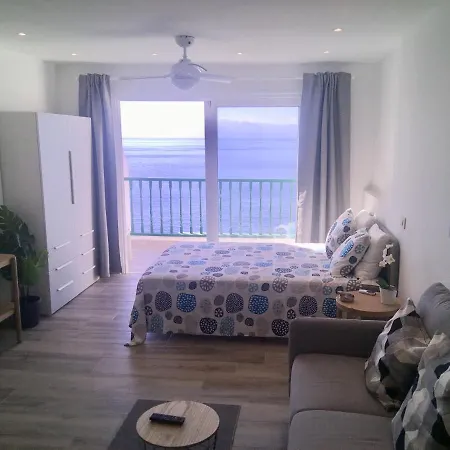 Look And Listen To The Ocean Like Never Before Daire Puerto de Santiago (Tenerife)