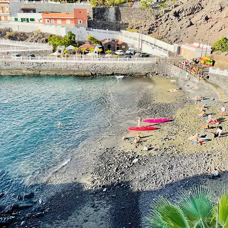 Daire Look And Listen To The Ocean Like Never Before