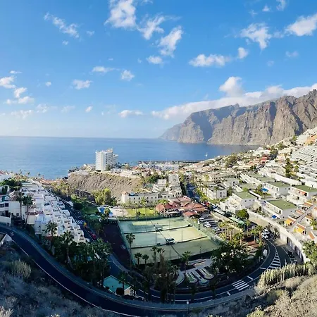 Look And Listen To The Ocean Like Never Before Daire Puerto de Santiago (Tenerife)