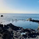 Look And Listen To The Ocean Like Never Before Apartament